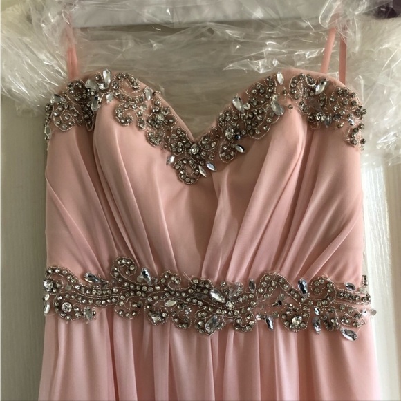 Evening Gown - Picture 2 of 5